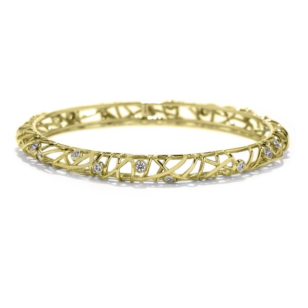 Hearts On Fire Brocade Diamond Bangle Online